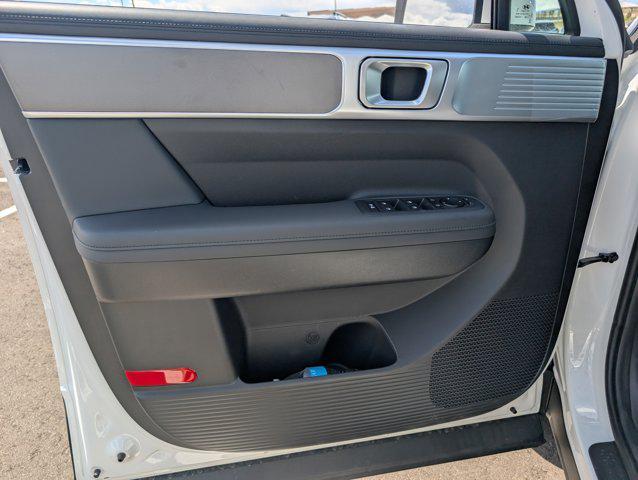 new 2025 Hyundai Santa Fe car, priced at $39,652