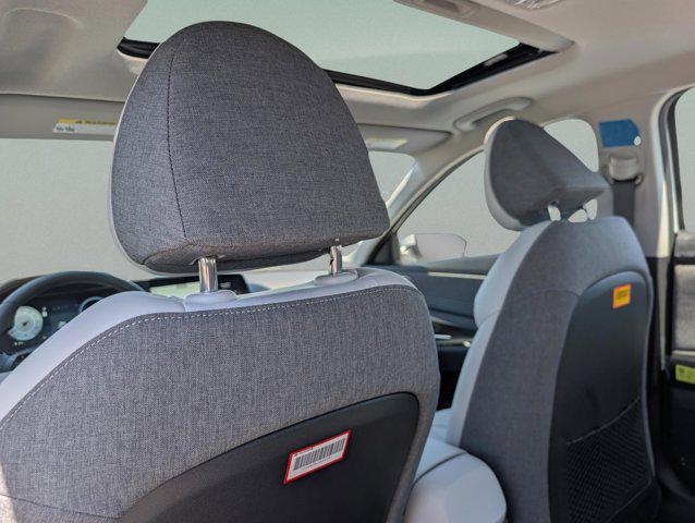 new 2025 Hyundai Elantra car, priced at $26,985