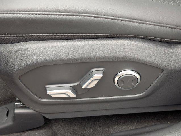 new 2025 Hyundai Santa Fe car, priced at $40,613