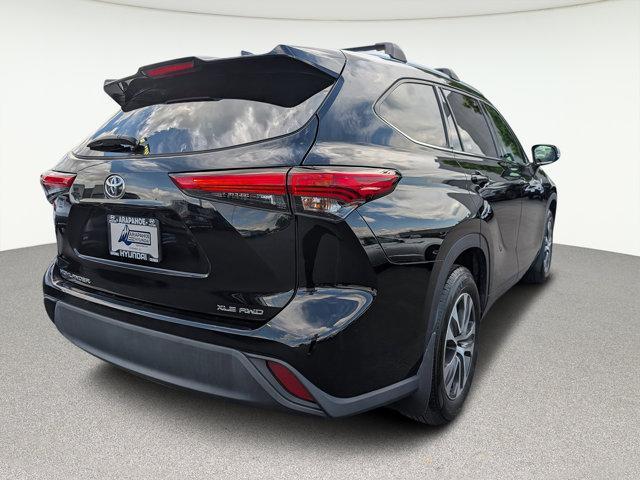 used 2021 Toyota Highlander car, priced at $34,542