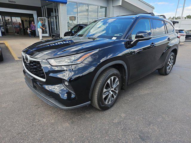 used 2021 Toyota Highlander car, priced at $35,215