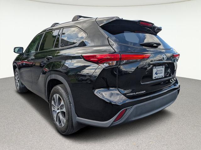 used 2021 Toyota Highlander car, priced at $34,542