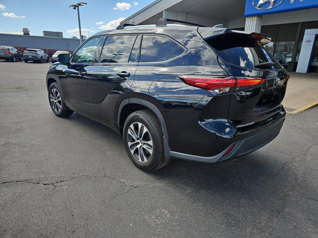 used 2021 Toyota Highlander car, priced at $35,215
