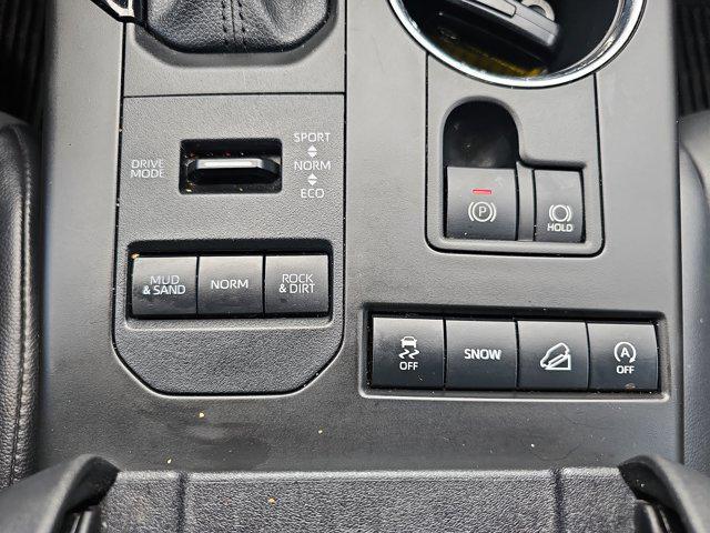 used 2021 Toyota Highlander car, priced at $35,215