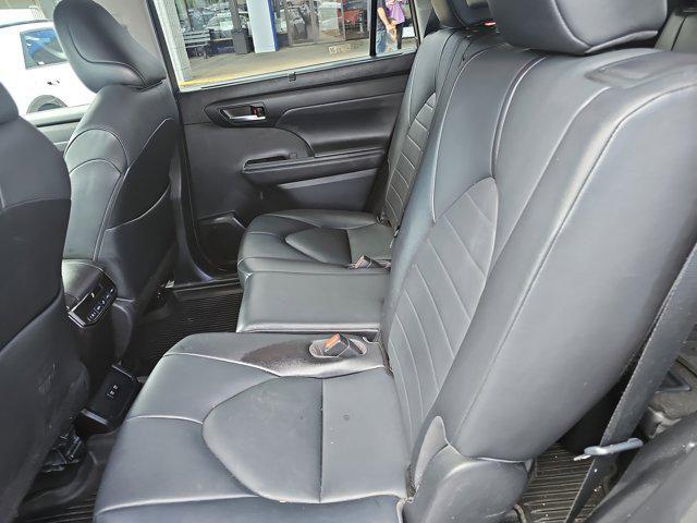 used 2021 Toyota Highlander car, priced at $35,215