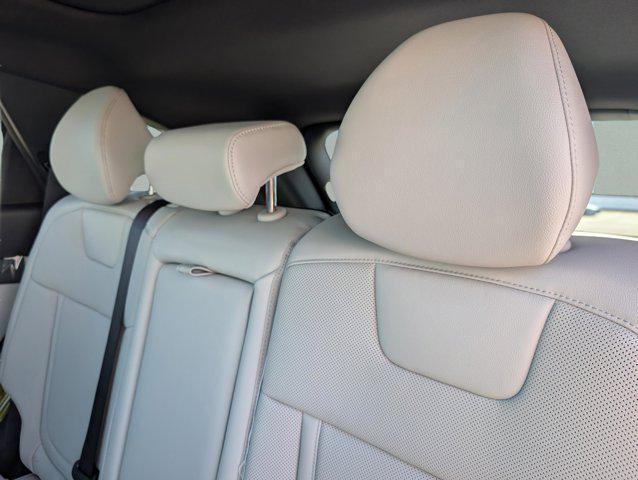 new 2025 Hyundai TUCSON Hybrid car, priced at $42,569