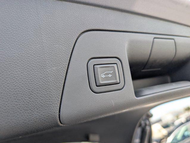 used 2021 Buick Envision car, priced at $23,988