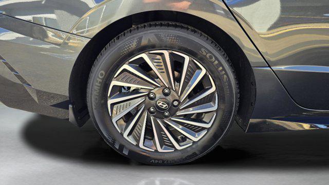 used 2024 Hyundai Sonata Hybrid car, priced at $27,278