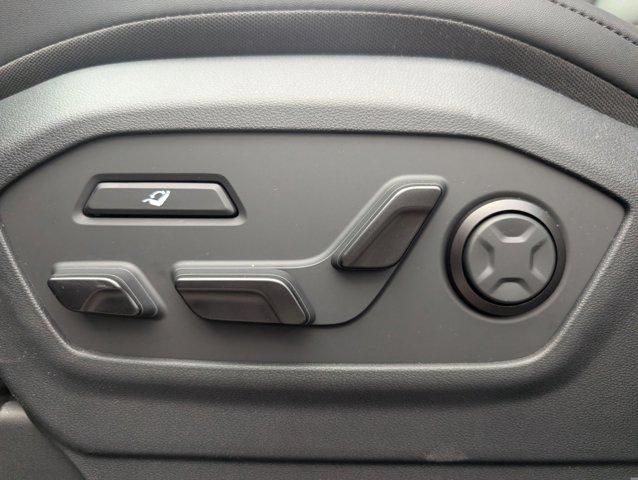 new 2025 Hyundai Santa Fe car, priced at $46,171