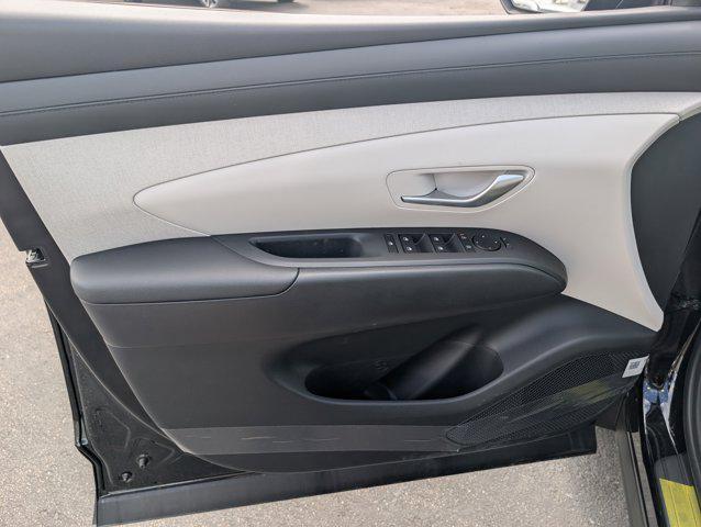 new 2025 Hyundai TUCSON Hybrid car, priced at $36,257