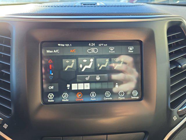 used 2019 Jeep Cherokee car, priced at $16,035