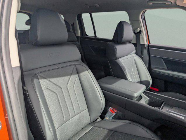 new 2025 Hyundai Santa Fe car, priced at $35,823