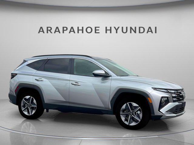 new 2025 Hyundai TUCSON Hybrid car, priced at $35,263
