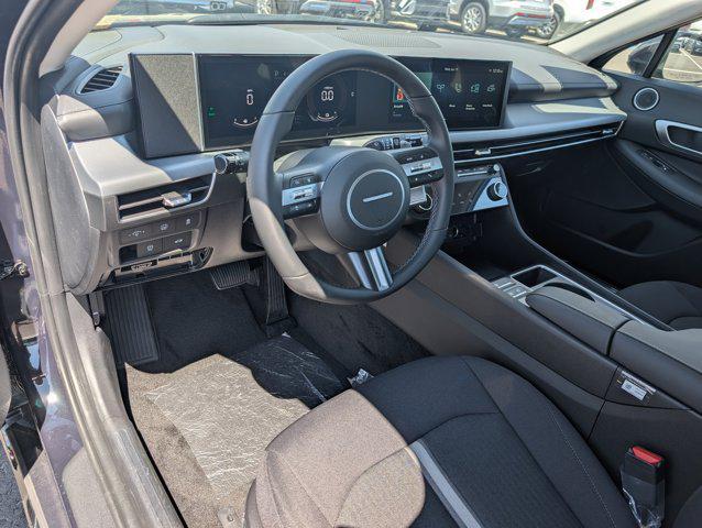 new 2025 Hyundai Sonata Hybrid car, priced at $30,909