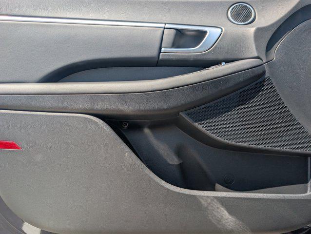 new 2025 Hyundai Sonata Hybrid car, priced at $30,909