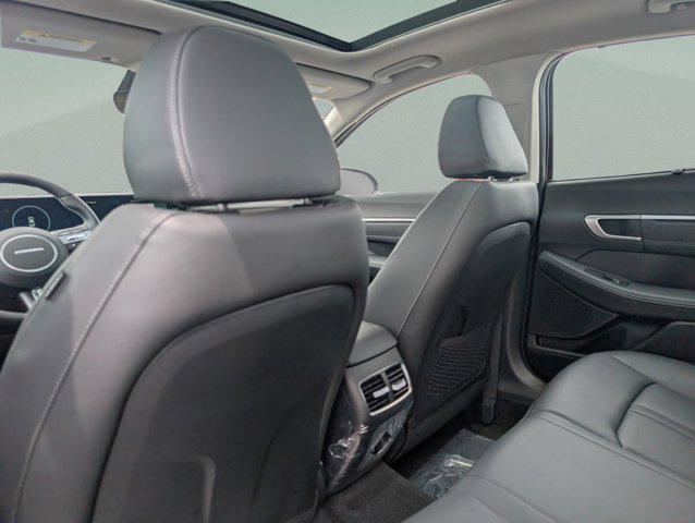 new 2025 Hyundai Sonata Hybrid car, priced at $34,209