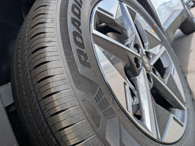 new 2025 Hyundai TUCSON Hybrid car, priced at $36,945