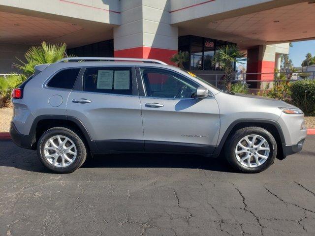 used 2015 Jeep Cherokee car, priced at $12,995