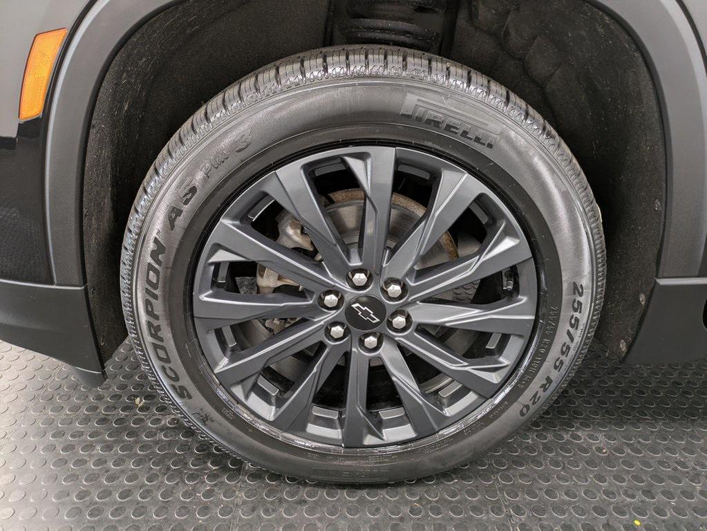 used 2023 Chevrolet Traverse car, priced at $35,613