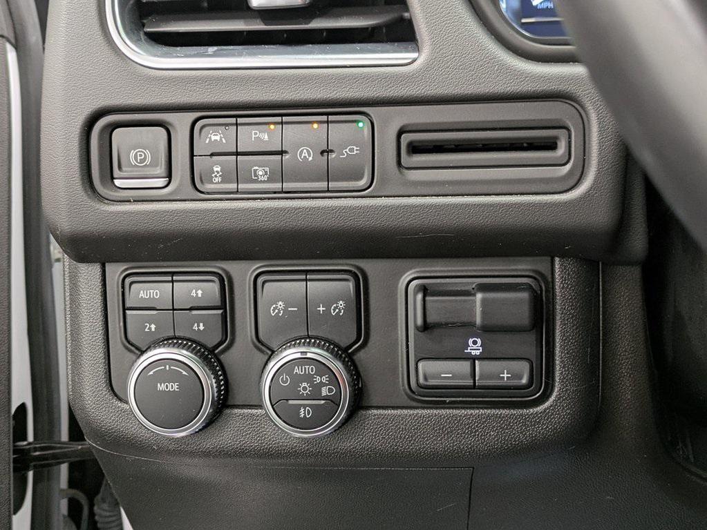 used 2022 GMC Yukon XL car, priced at $52,900