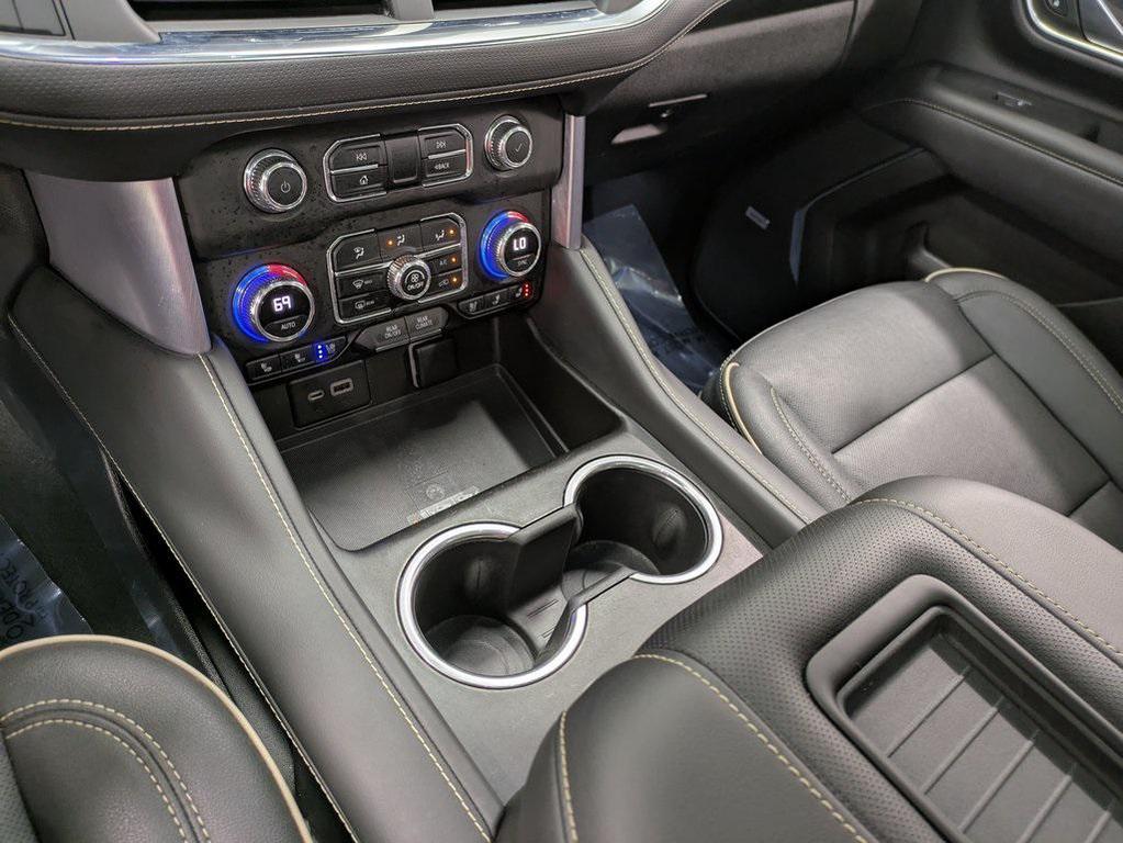 used 2022 GMC Yukon XL car, priced at $52,900