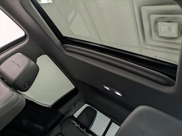 used 2022 GMC Sierra 1500 car, priced at $43,900