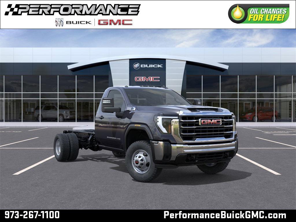 new 2025 GMC Sierra 3500 car, priced at $62,038