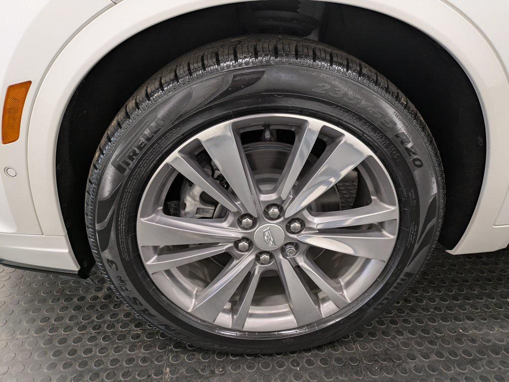used 2022 Cadillac XT6 car, priced at $33,967