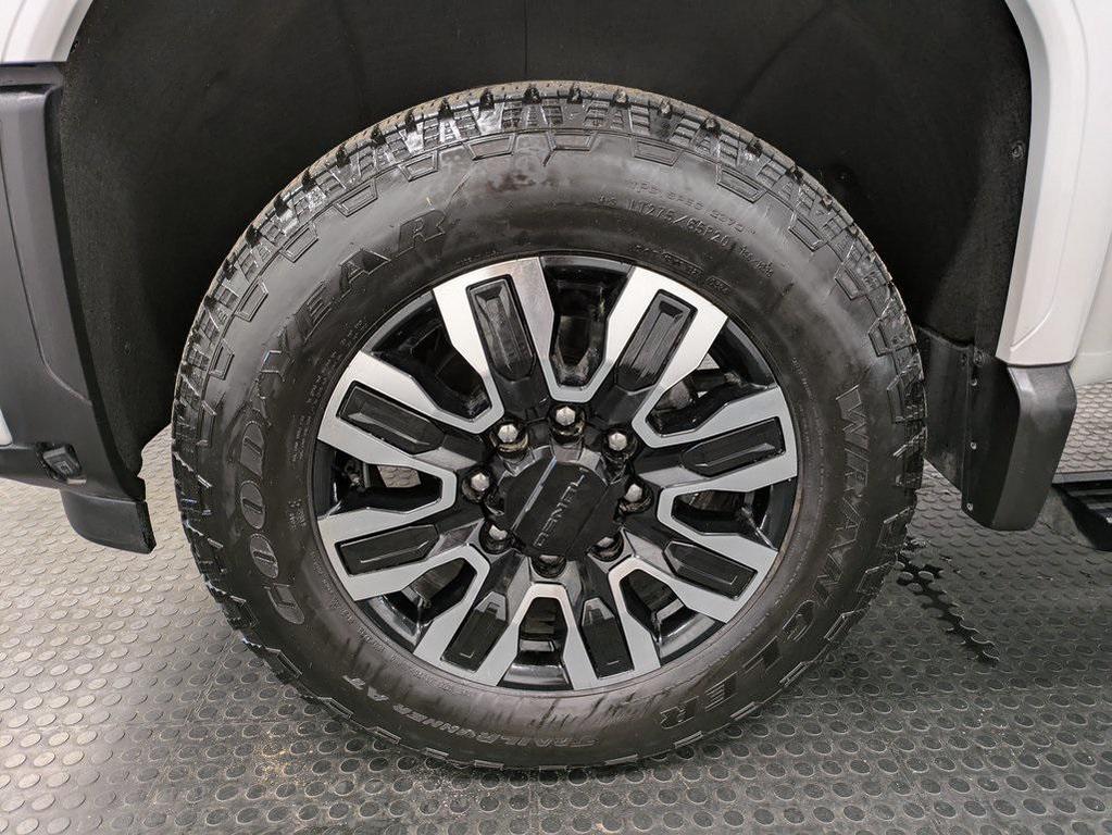 used 2024 GMC Sierra 2500 car, priced at $80,395