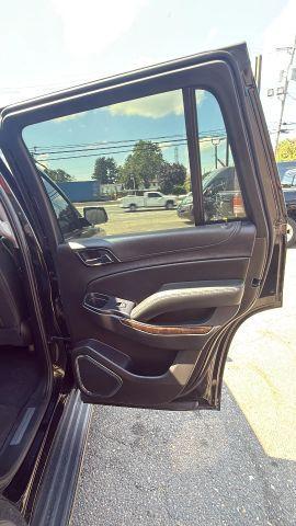 used 2020 GMC Yukon car, priced at $22,637