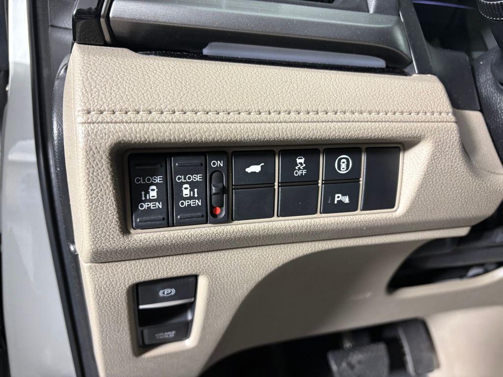 used 2021 Honda Odyssey car, priced at $26,899