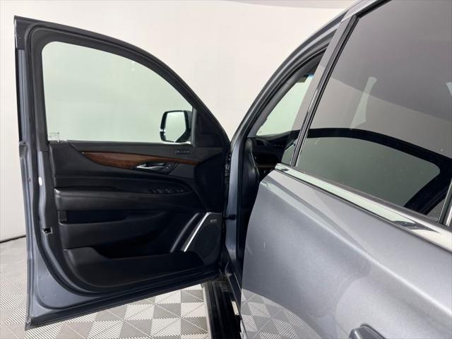 used 2020 Cadillac Escalade car, priced at $39,995