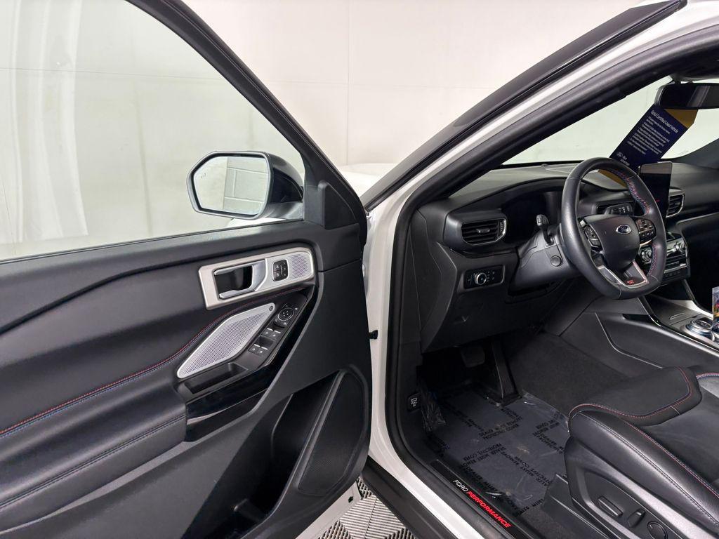 used 2024 Ford Explorer car, priced at $48,495