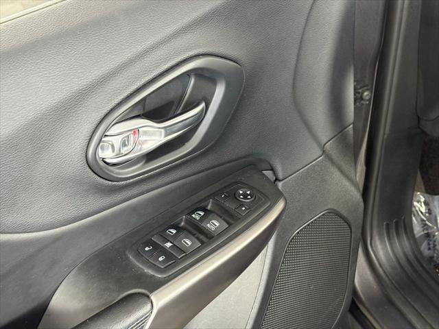 used 2019 Jeep Cherokee car, priced at $18,777