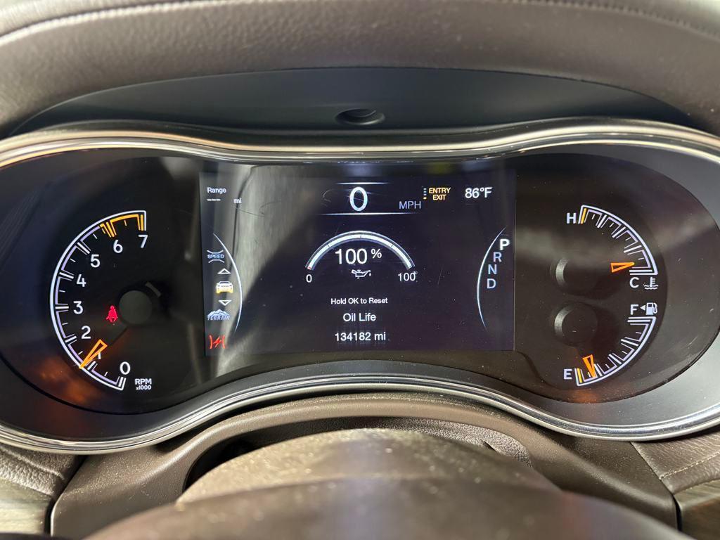 used 2017 Jeep Grand Cherokee car, priced at $17,299