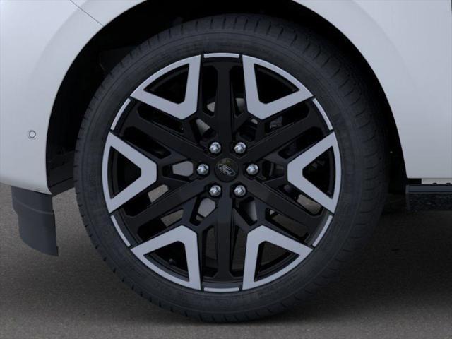 new 2025 Ford Expedition car, priced at $91,740