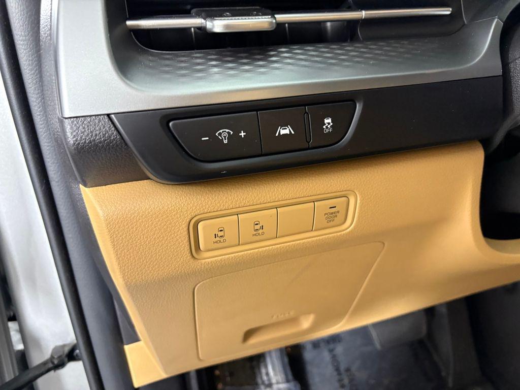 used 2023 Kia Carnival car, priced at $30,995