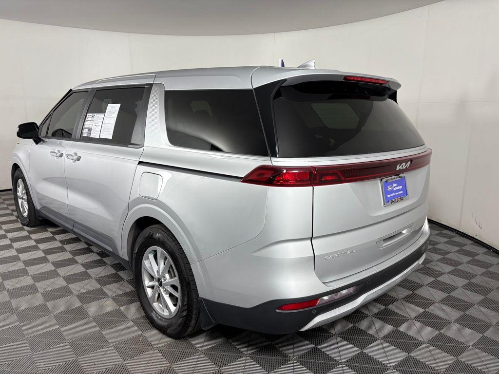 used 2023 Kia Carnival car, priced at $30,995