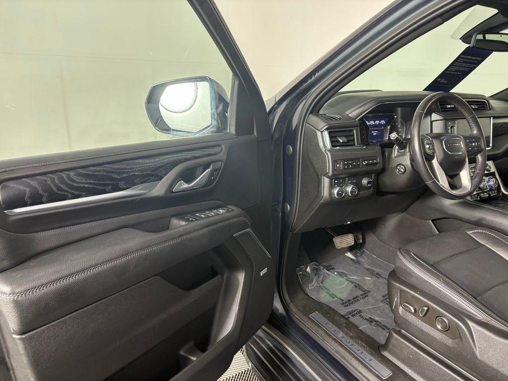 used 2021 GMC Yukon car, priced at $49,995