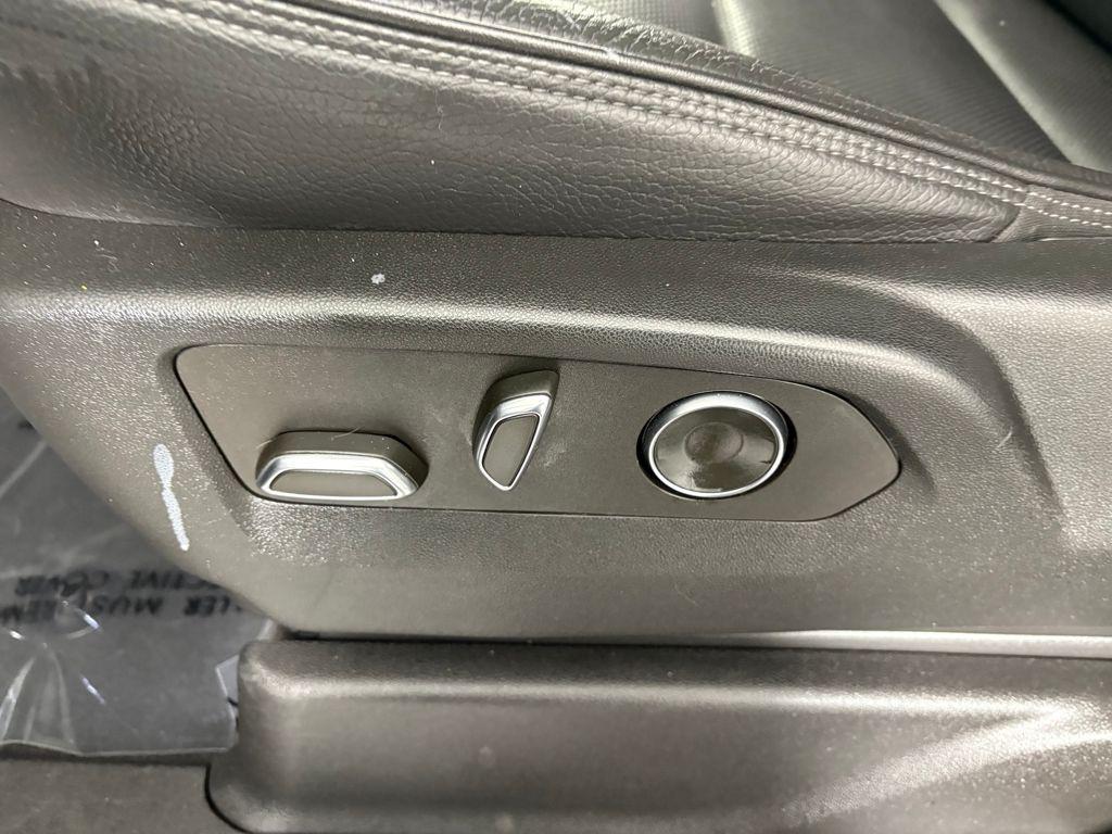 used 2021 GMC Yukon car, priced at $49,995