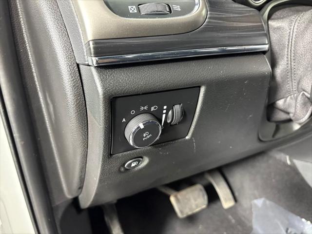 used 2020 Jeep Grand Cherokee car, priced at $20,995
