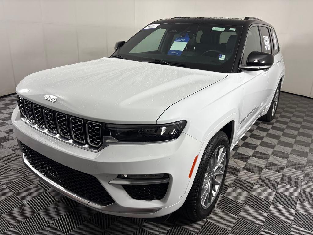 used 2024 Jeep Grand Cherokee car, priced at $50,995