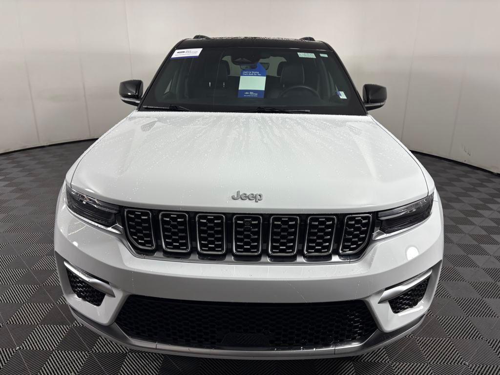 used 2024 Jeep Grand Cherokee car, priced at $50,995