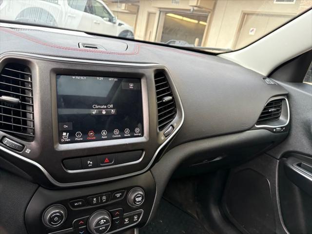 used 2019 Jeep Cherokee car, priced at $17,995
