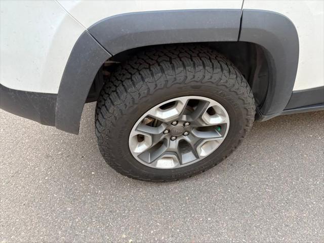 used 2019 Jeep Cherokee car, priced at $17,995
