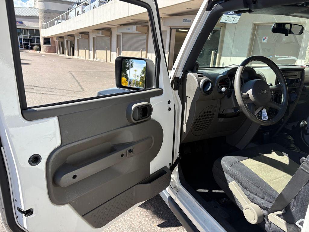 used 2009 Jeep Wrangler Unlimited car, priced at $12,995