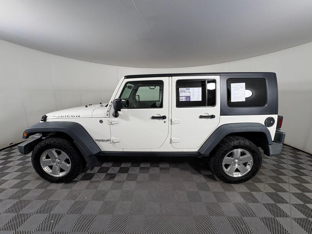 used 2009 Jeep Wrangler Unlimited car, priced at $12,495