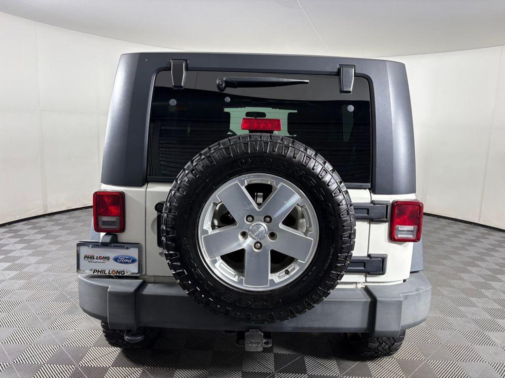 used 2009 Jeep Wrangler Unlimited car, priced at $12,495