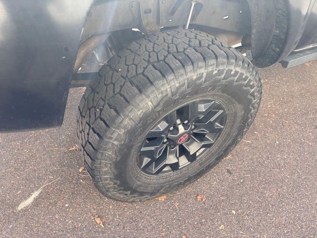 used 2007 Toyota Tacoma car, priced at $14,995