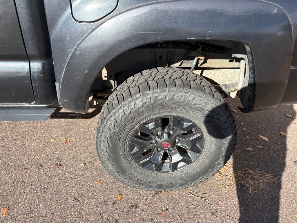 used 2007 Toyota Tacoma car, priced at $14,995